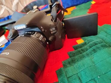 фотоаппарат canon ixus 132: Продаю фотоаппарат canon 600d, в идеальном состоянии. в комплекте сам