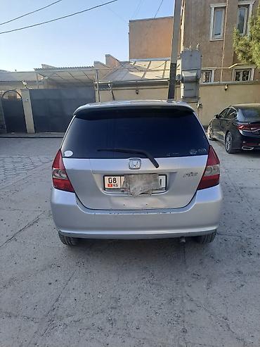 Honda: Honda Fit: 2002 г., Вариатор, Хэтчбэк — 8