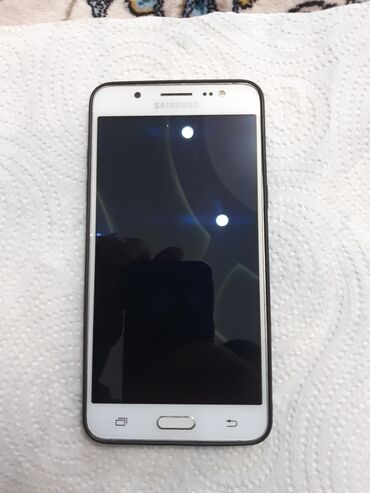телефон ж2: Samsung Galaxy J5 2016, Колдонулган, түсү - Ак, 2 SIM