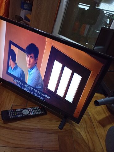 Televizori: Tesla LED televizor sa daljinskim upravljačem 220 ili 12 v. 24 — 5