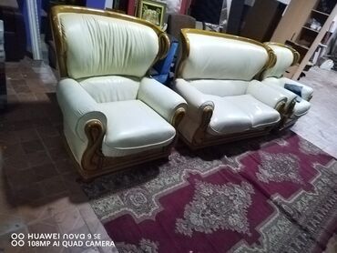 Tulumlar: İşlənmiş, Divan, 2 kreslo