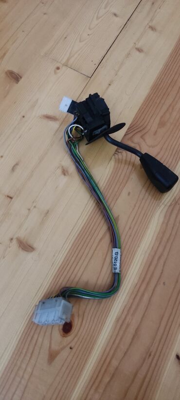 домкрат бмв: BMW I 320, 1996 г., Оригинал, Германия, Б/у