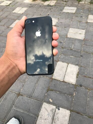 реми 8: IPhone 8, Б/у, 64 ГБ, Черный, 79 %