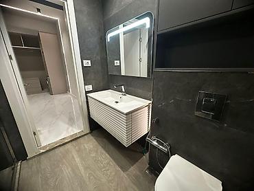 Yeni tikili: Satılır 2 otaqlı yeni tikili 95 m², Ağ şəhər q. Kateqoriya Yeni — 19