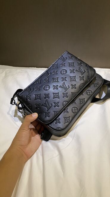 кошелек женский бишкек цена: Барсетка, Louis Vuitton, Материал: Натуральная кожа, Оригинал, Новый