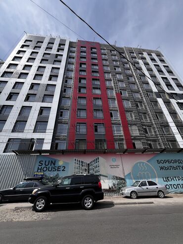 продаю место ош базар: Продаю Магазин В жилом доме, 122 м², ПСО (под самоотделку), Отдельный вход, 1 этаж