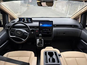 Hyundai: Hyundai Staria: 2021 г., 2.2 л, Автомат, Дизель, Минивэн — 10