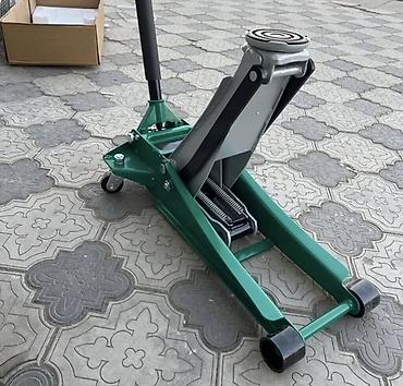 тона бачок: Подкатной гидравлический домкрат Leeder Tools, грузоподъемность 3 — 4