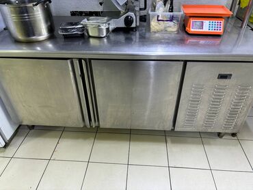 стеллажи из нержавейки: Продаю стол-холодильник, мойка, стеллаж и стол из нержавейки