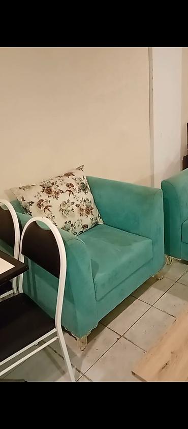 firuzeyi reng divan: Türkiz rəngli oturma dəsti + orta stol - Tərkibi: 2 ədəd geniş — 2