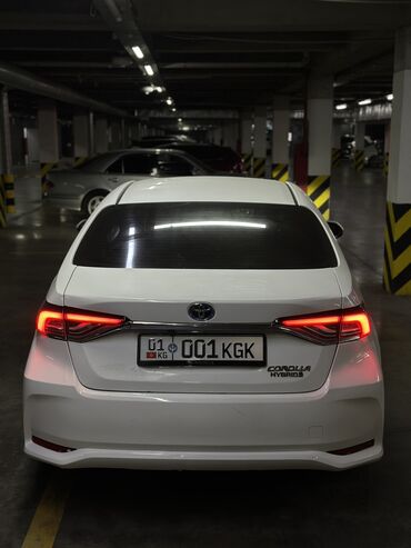 Toyota: Toyota Corolla: 2019 г., 1.8 л, Автомат, Гибрид, Седан — 2