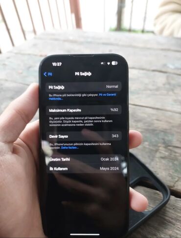 Apple iPhone: IPhone 15, 128 GB, Black Titanium