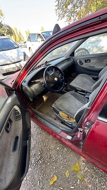 Другие детали кузова: Honda Civic 1993 г. — авто на разбор. Любые запчасти. Доступно по — 5