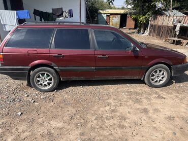 Volkswagen: Volkswagen Passat: 1991 г., 1.8 л, Механика, Бензин, Универсал