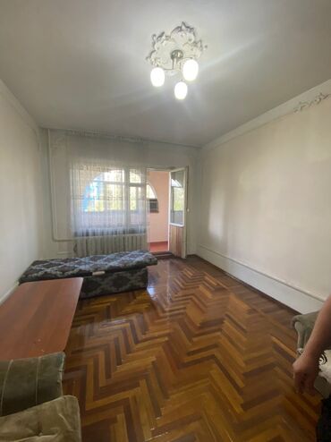 Продажа квартир: 2 комнаты, 52 м², 4 этаж, 1990-1999 г., Без мебели