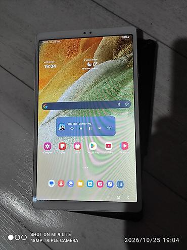 планшет ноутбук 2 в 1: Планшет, Samsung, память 32 ГБ, 8" - 9", Wi-Fi, Б/у, Классический цвет - Серебристый — 1