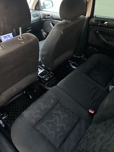 Volkswagen: Volkswagen Golf: 1999 г., Бензин — 3