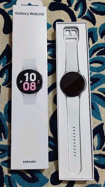 telefon qol saati: Samsung Galaxy Watch5 ağıllı saat - Model: Galaxy Watch5 - Rəng: Açıq — 1