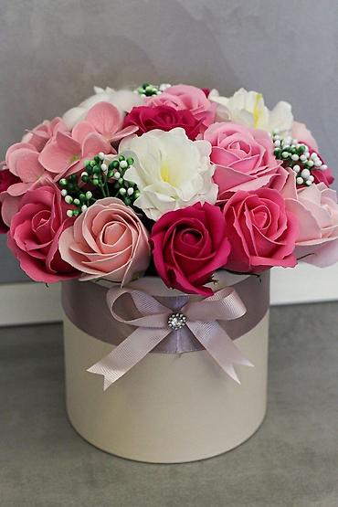 Ruža: Kutija u obliku srca sa ružama – luksuzna cvetna aranžmanska kutija - — 9