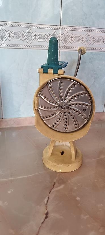 Другая мебель: Мебель бу в отличном состоянии. цена договорная. стол табуретки — 23