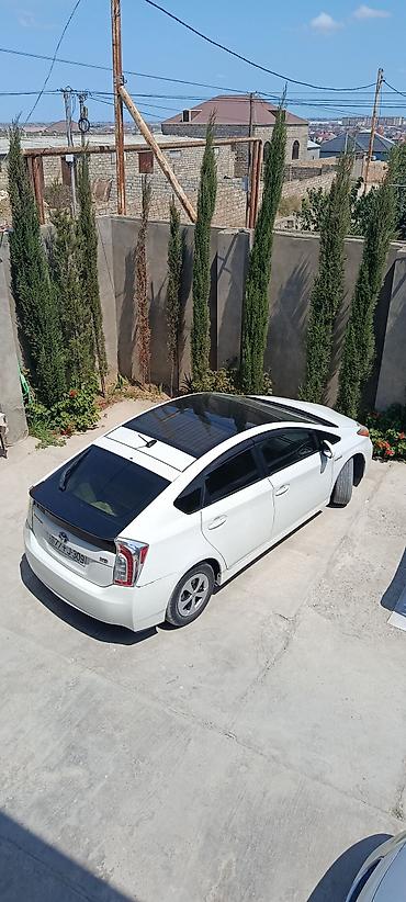 kia rio qapi: Toyota Prius hibrit Ağ mirvari rəng. 2014 ci il. Mator karopka abs — 3