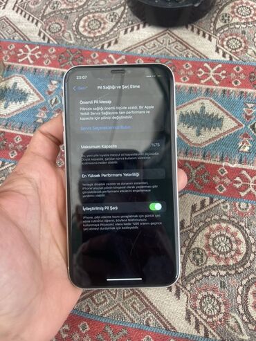 Poco: IPhone 11, Ağ, Face ID