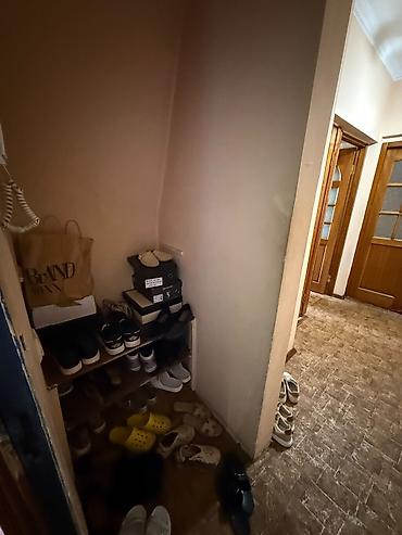 суюнбаев: 3 комнаты, 65 м², Карпинка 106 серия, 8 этаж, Старый ремонт — 9