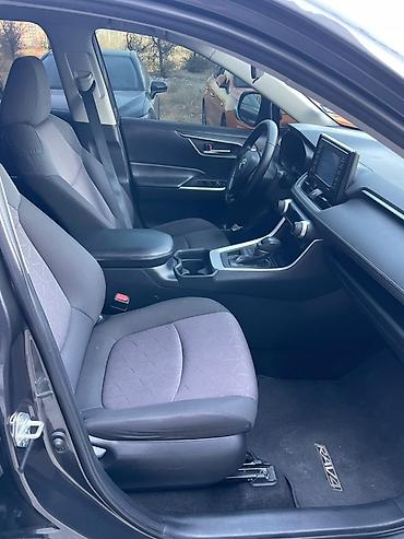 Toyota: Toyota RAV4: 2020 г., 2.5 л, Автомат, Бензин, Кроссовер — 4