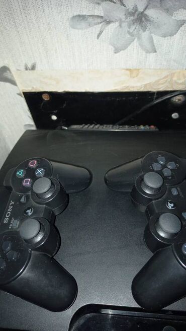 playstation ps3: İdeal vezyetdedi içinde 10 yaxın oyun var Calof duti rezventebil Geta