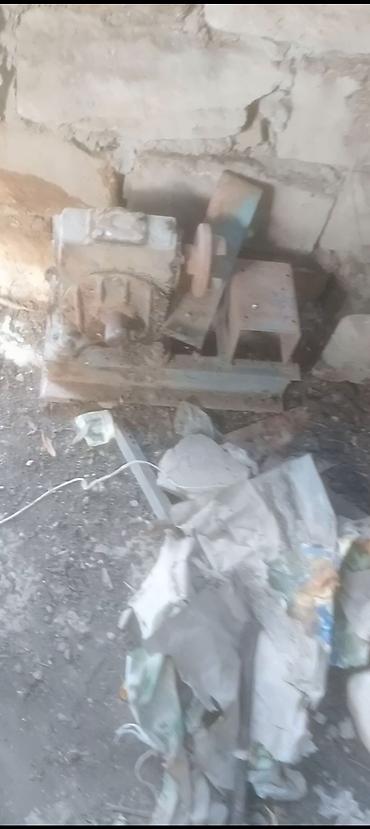 mini sok çəkən: 2 ton yük qaldırma gücünə malik reduktor — 1