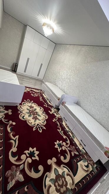 иссык кол: Залга 1кыз керек! Ичпеген, чекпеген. 12 000 сом. Восток 7 /Мадина