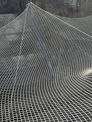 deco mesh: ЗУС -Защита строителей и пешеходов: консольные предохранительные сети — 3