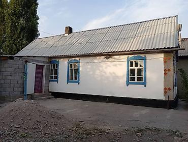 Продажа коттеджей и домов: Продается жилой дом в центре г. Карабалта в районе сахзавода. На — 6