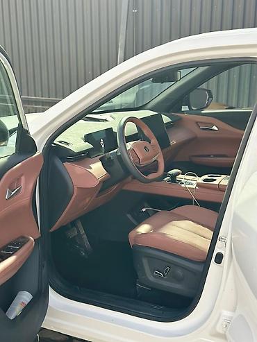 byd e1: Changan Uni-Z: 2025 г., 1.5 л, Робот, Бензин, Кроссовер — 7