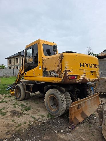 Экскаваторы: Экскаватор, Hyundai, 2004 г., Колесный — 2