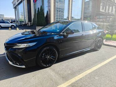 Toyota: Toyota Camry: 2021 г., 2.5 л, Автомат, Бензин, Седан