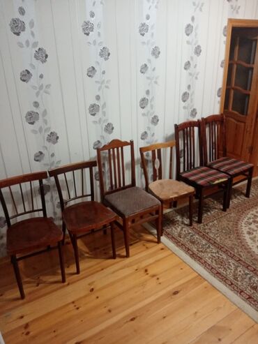 Masalar: Qonaq otağı üçün, İşlənmiş, Qatlanmayan, Stul