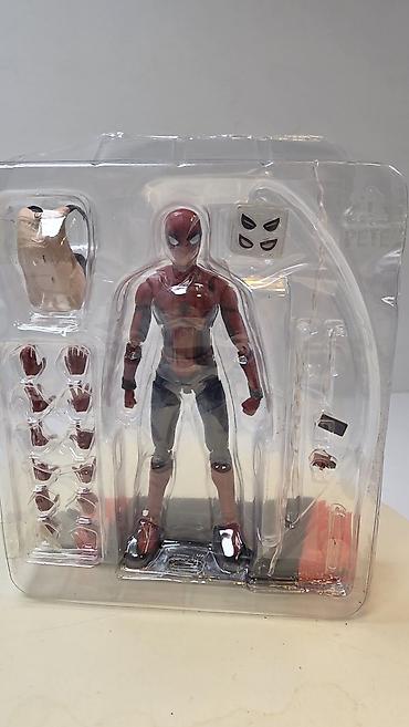kids box: Фигурка Человека-паука (Spider-Man) в блистере с аксессуарами. Там — 4