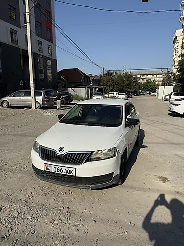 skoda fabia: Skoda Rapid: 2018 г., Автомат, Седан — 2