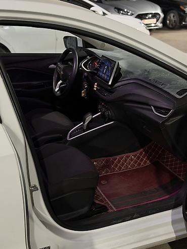 Chevrolet: Chevrolet Onix: 2021 г., 1 л, Вариатор, Бензин, Седан — 7