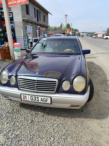 лупари: Mercedes-Benz A 210: 1996 г., 2 л, Автомат, Бензин, Седан