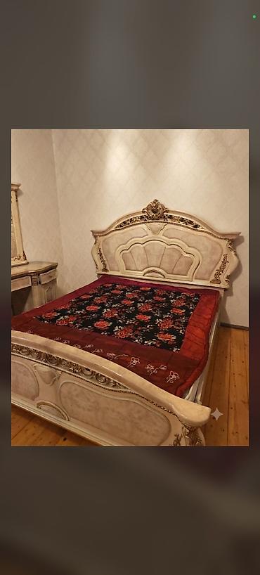 mebel kreditle: Klassik üslubda yatacaq otağı dəsti Tərkibi: - İri 5 qapılı dolab — 2