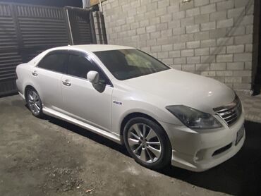 машина чайзер: Toyota Crown: 2011 г., 3.5 л, Автомат, Гибрид