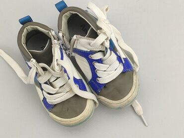 Sport shoes: Sport shoes 22, Used