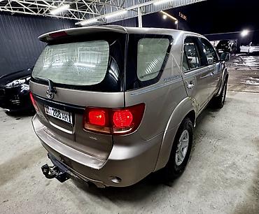 Унаа сатуу: Toyota Fortuner: 2006 г., 2.7 л, Автомат, Газ, Жол тандабас — 5