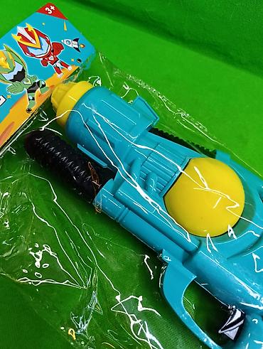 стрелять: Пистолет водяной игрушка в ассортименте💧 Комплектация товара: 1 из 2 — 4