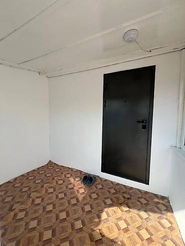 Продажа полдома: 🔥🔥🔥СРОЧНО САТЫЛАТ!!!!ПОЛ ДОМА 🏡Уй: 50 м2 ТУАЛЕТ+ДУШ Үйдун ичинде👌 — 10