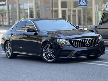Mercedes-Benz: Mercedes-Benz E-Class: 0.2 l | 2017 il Sedan