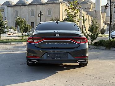 gra: Hyundai Grandeur: 2019 г., 2.4 л, Автомат, Гибрид, Седан — 9