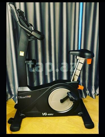 Velotrenajorlar: Fitness Dive VG-800U velosiped trenajoru. Qara rəngdə, müntəzəm məşq